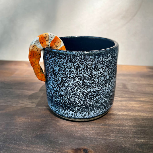 shrimp cocktail cup - black/white static