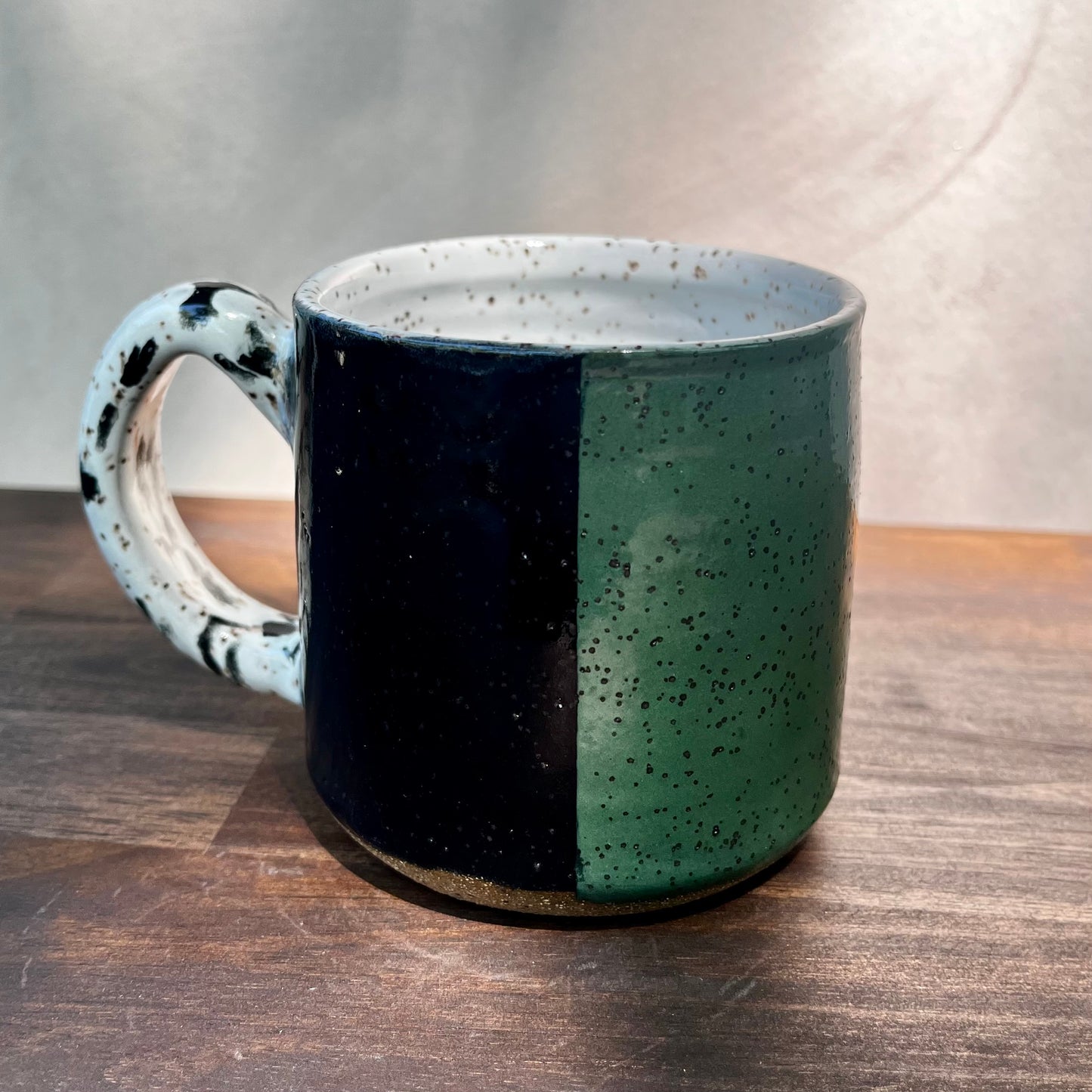 coffee mug - black/white spots/green 2