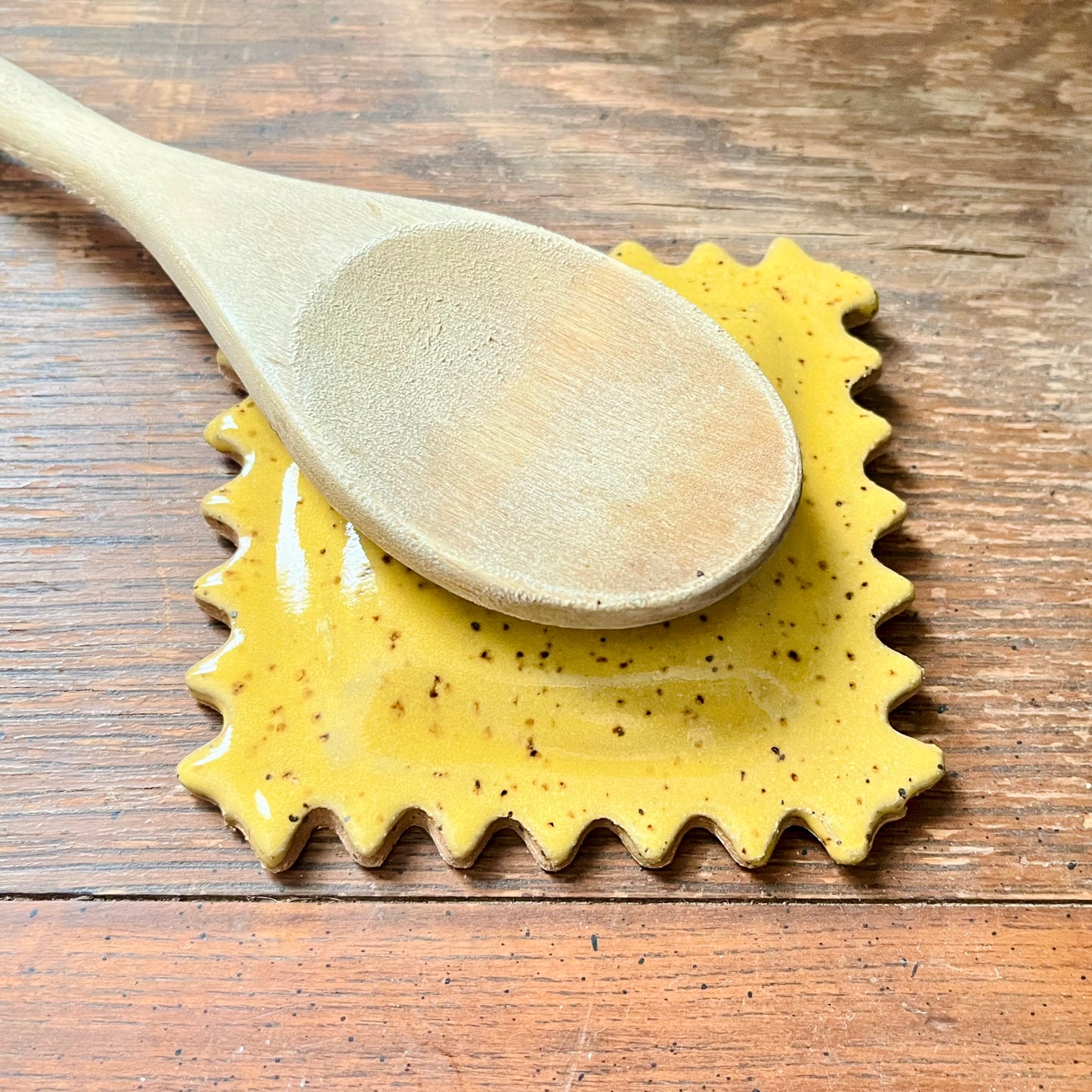 ravioli spoon rest