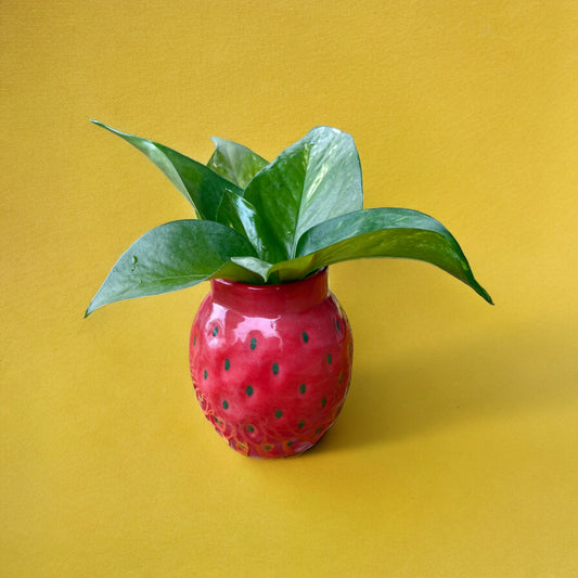 mini berry bud vase - strawberry