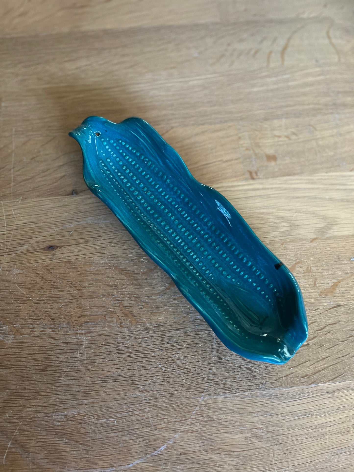 corn cob incense holder - turquoise